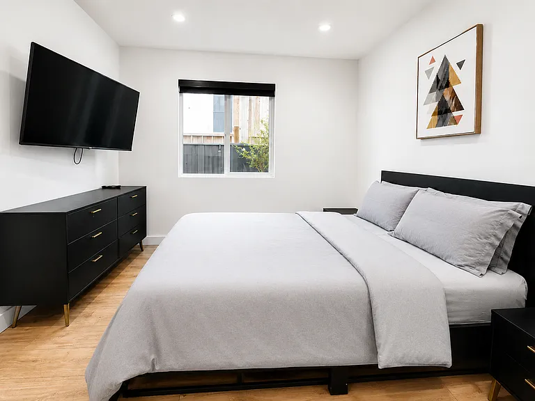 5735 Wilhelmina Ave — Photo 13