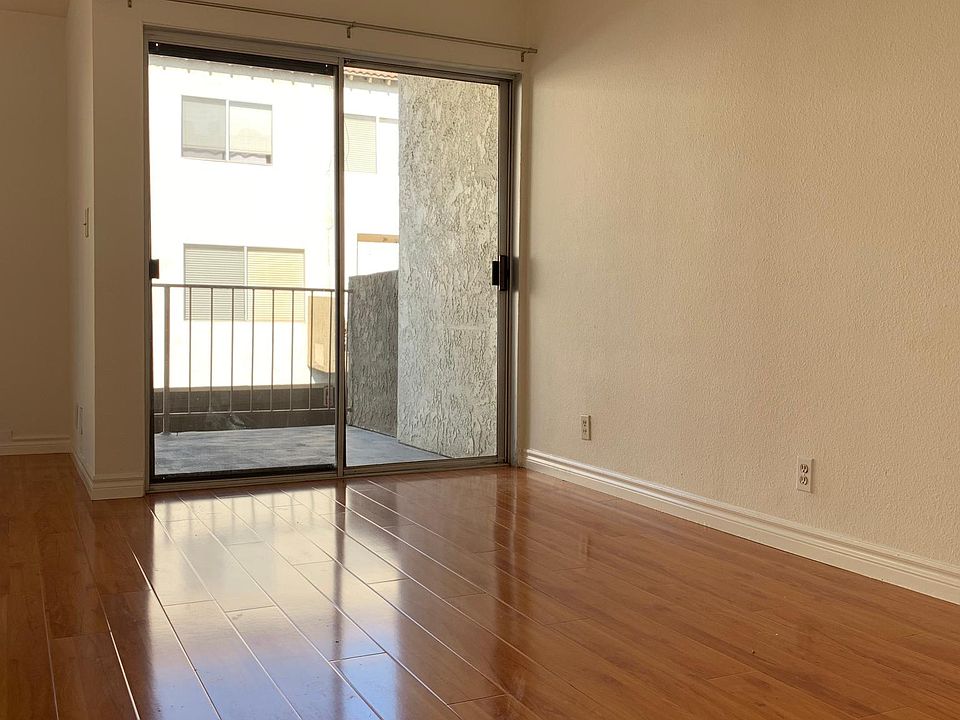 1st image of 614 N Mar Vista Ave APT 4