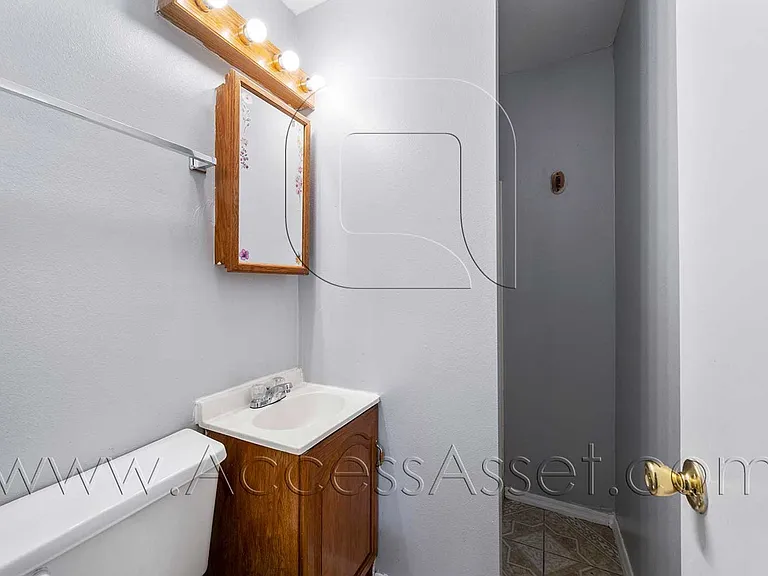 23865 Goetz Dr — Photo 14