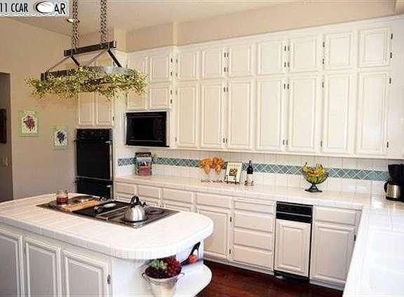 4th image of 13 La Vista Way
