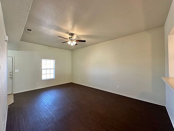 5th image of 3806 Pecos Dr