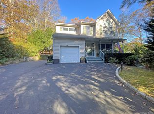 64 Glen Road, Baiting Hollow, NY 11933