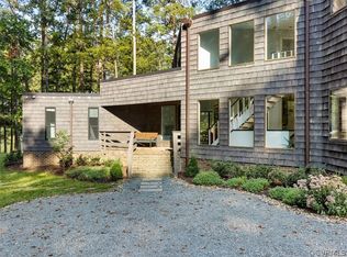 304 Berwickshire Dr, Henrico, VA 23229