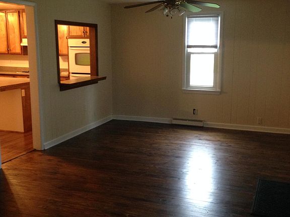4th image of 187 Lockwood St