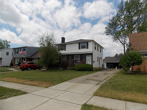 3rd image of 202 Ashford Ave