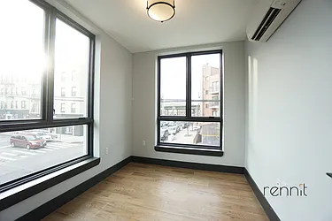 Rented by Rennit Inc.