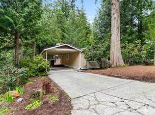 22 Little Strawberry Ln, Bellingham, WA