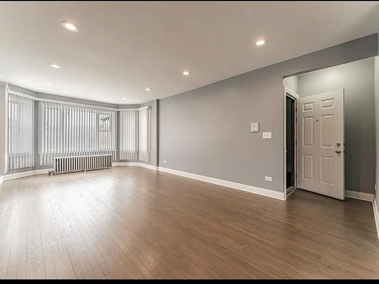 8602 S Yates Blvd — Photo 4