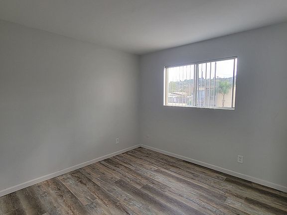 5th image of 948 S Sunshine Ave S APT 19