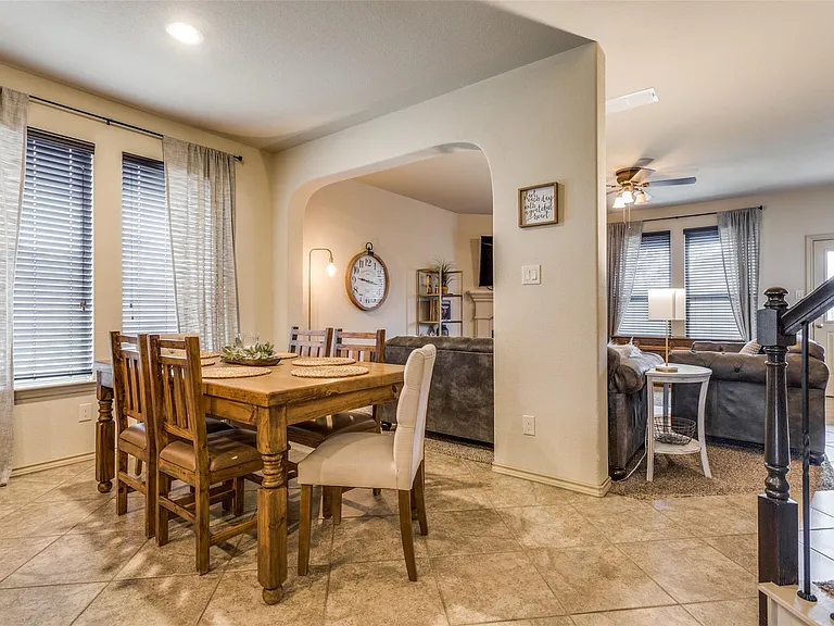 4701 Green River Dr — Photo 12
