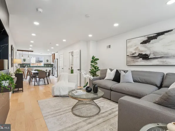 2330 E Fletcher St, Philadelphia, PA 19125