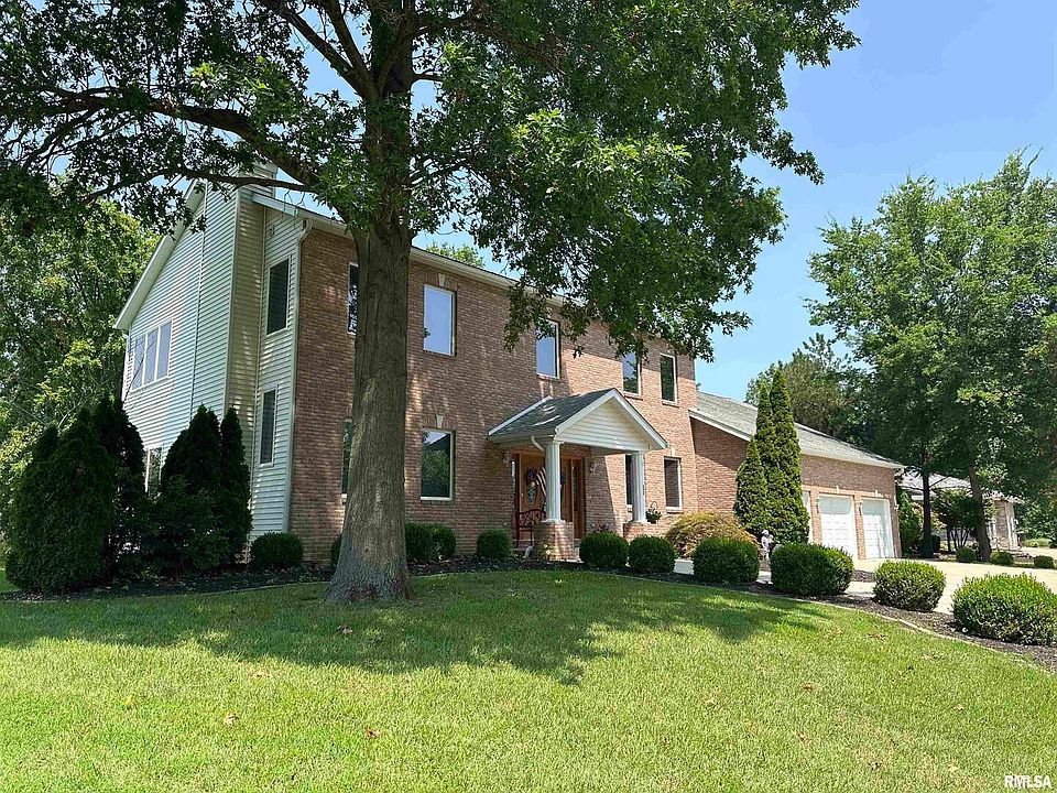 1st image of 502 Deer Lake Dr E