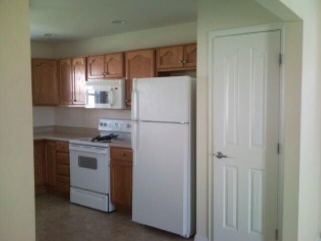 2nd image of 3824 Balmoral Dr #38424