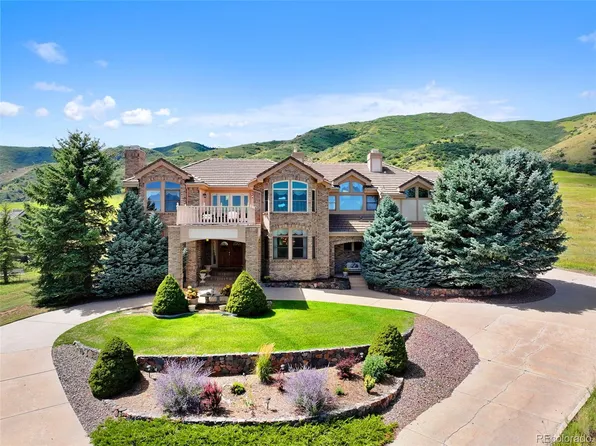 27 Tamarade Drive, Littleton, CO 80127