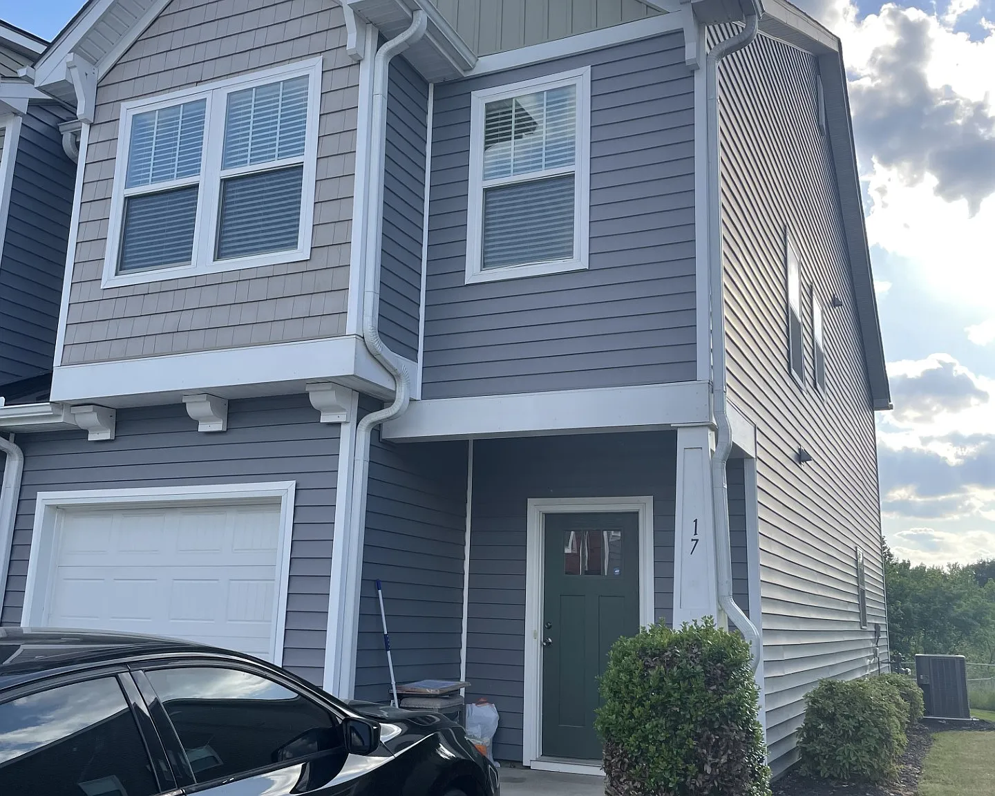 3 bed, 2.5 bath, 1625 sqft, $1,800 — Photo 2