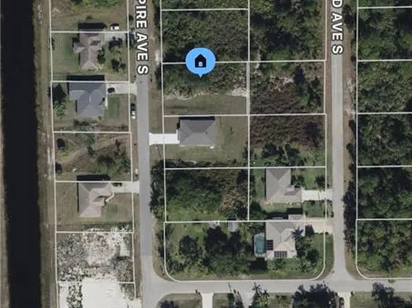 527 Empire AVE S, LEHIGH ACRES, FL 33974