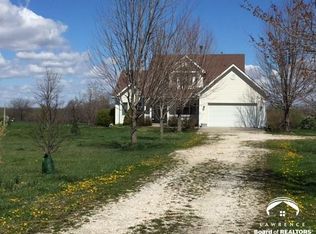 780 N 976th Rd, Lawrence, KS 66047