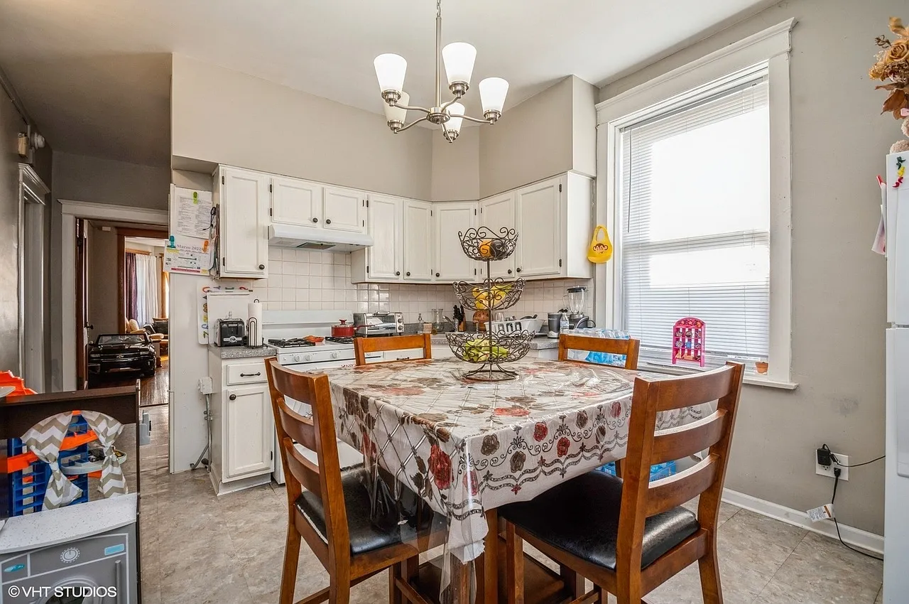 2 bed, 1100 sqft, $1,475 — Photo 1