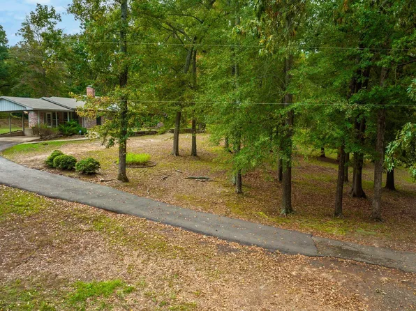 247 County Road 2103, Daingerfield, TX 75638