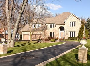 303 Elm St, Prospect Heights, IL 60070