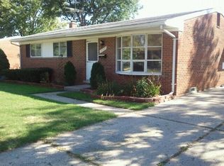 36439 Roycroft St, Livonia, MI 48154