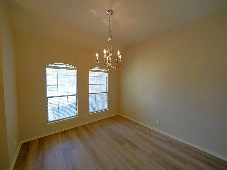 15805 Fair Ln — Photo 12