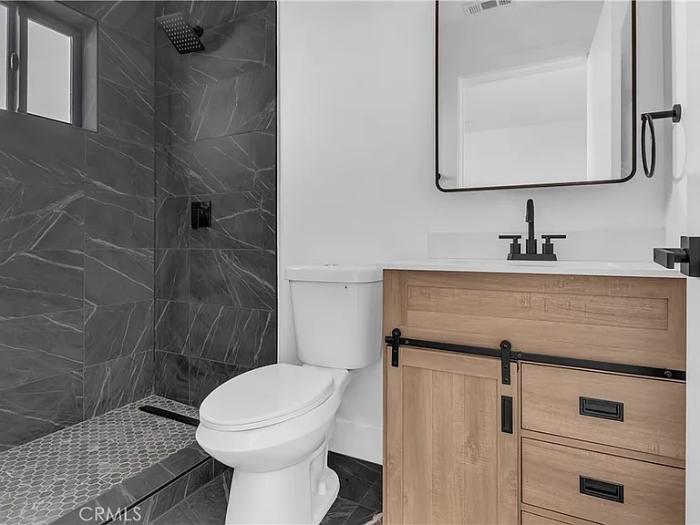 1571 Ricardo — Photo 3