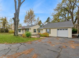 2054 Hayes Leonard Rd, Valparaiso, IN 46385