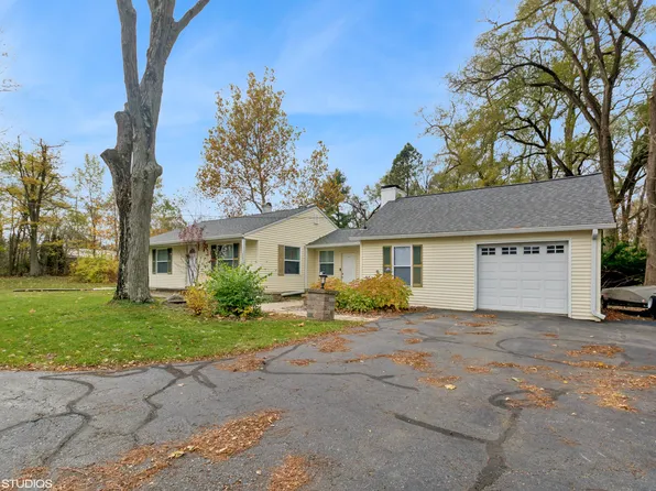 2054 Hayes Leonard Rd, Valparaiso, IN 46385