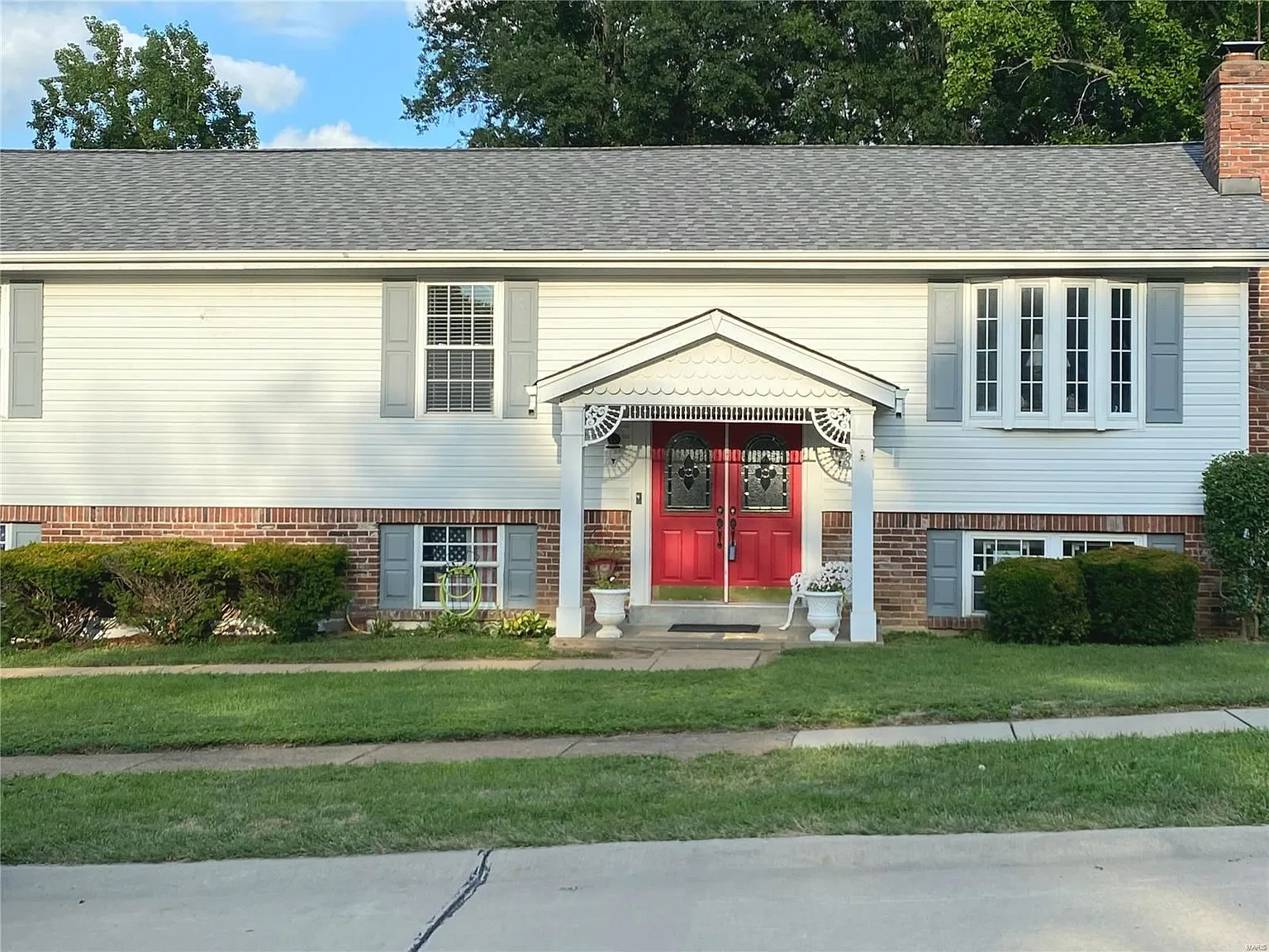 738 Wagon Ridge Dr photo 1