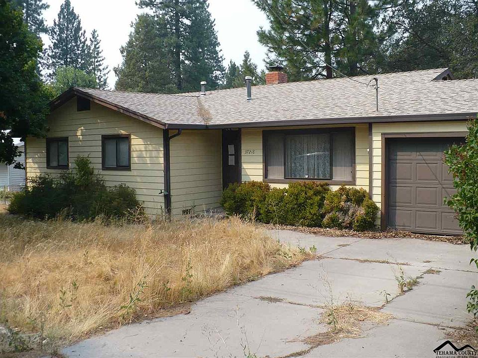 2nd image of 37218 Ash Ave