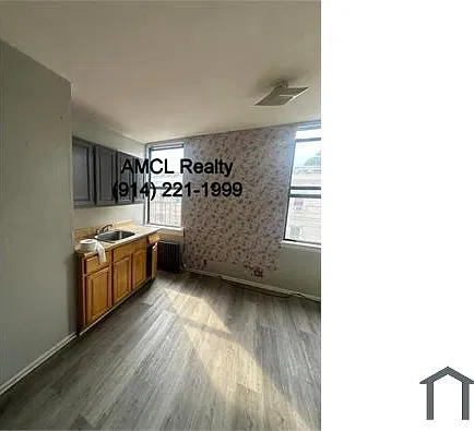 1 bed, $2,300 — Photo 3