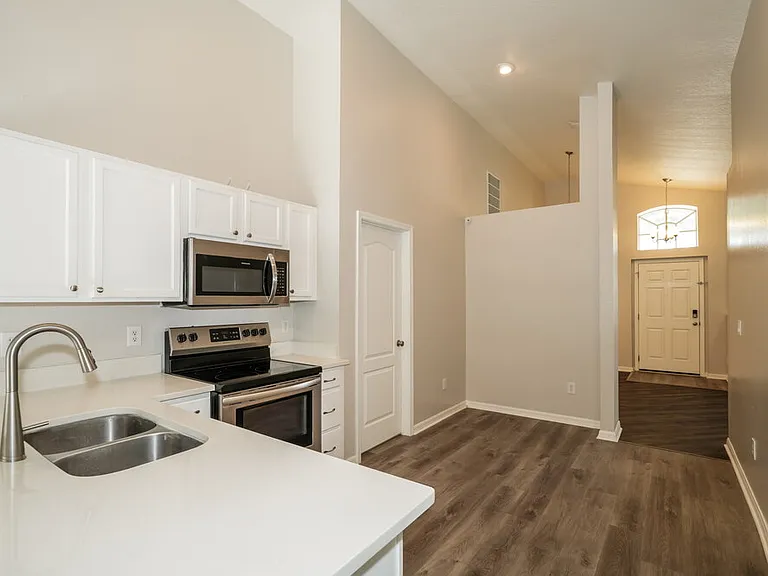 6410 Buckhead Ct — Photo 7