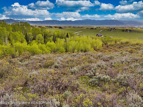 2nd image of 2435 Sorensen Creek Dr
