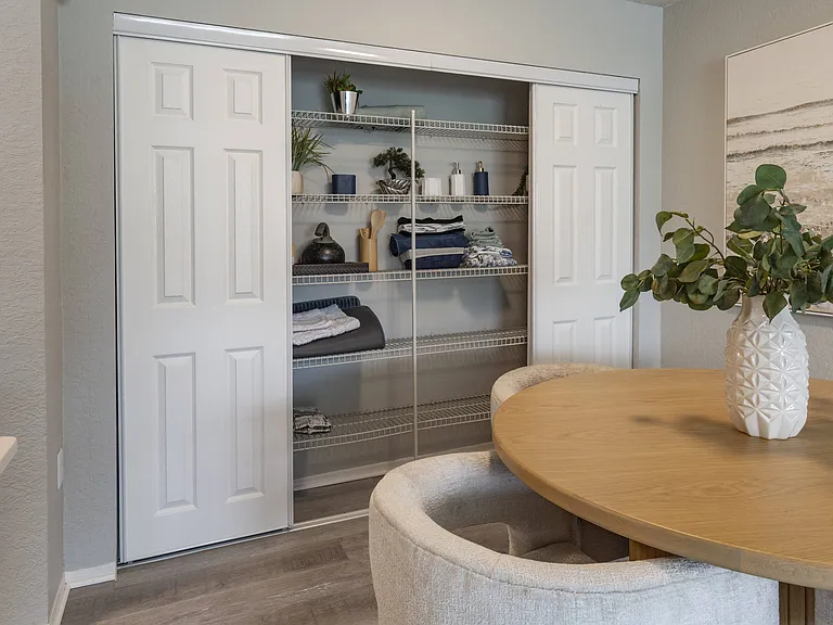 Element Luxury Apartments — Photo 8
