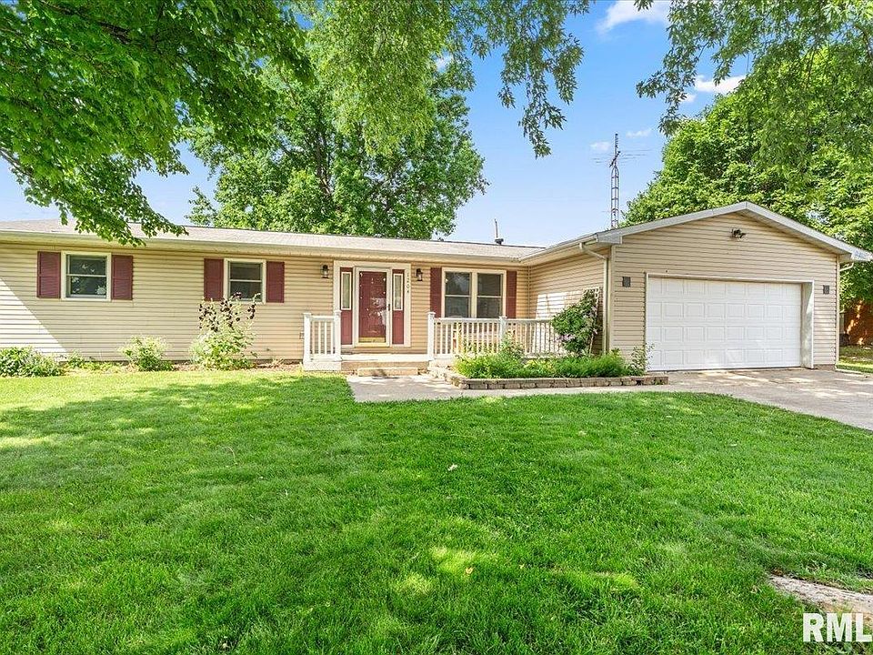 1st image of 1204 Pine Ln
