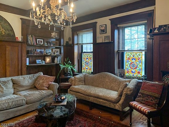 4th image of 76 Watchung Ave #1