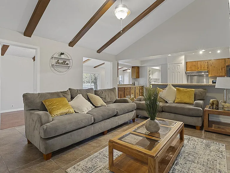 3607 Rock Creek Run — Photo 2