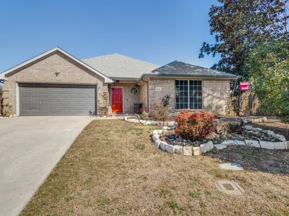 1441 Jewels Way, Lewisville, TX 75067