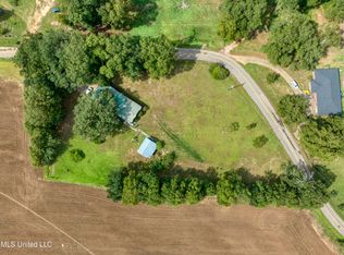 1105 Weeks Rd, Lucedale, MS 39452