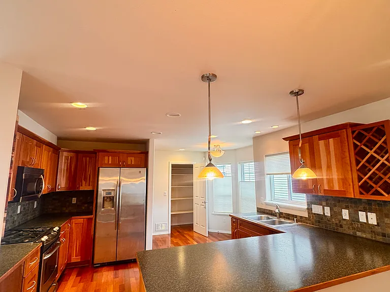 3037 Seclusion Cove Dr — Photo 2