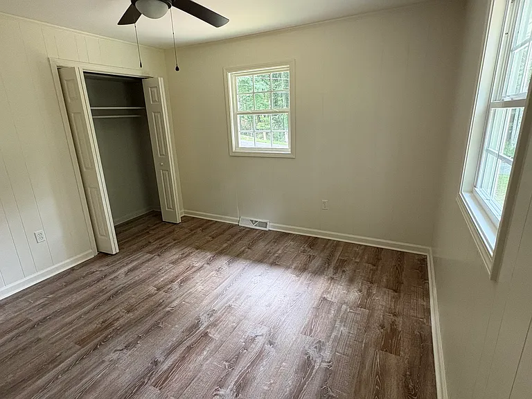 6108 Carter St — Photo 9