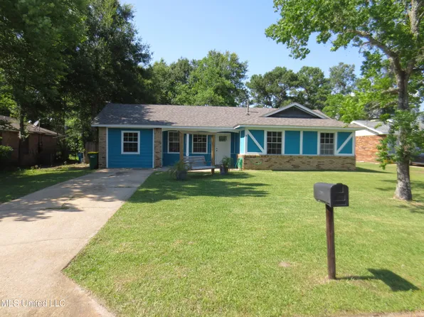 15212 Freemont Dr, Biloxi, MS 39532
