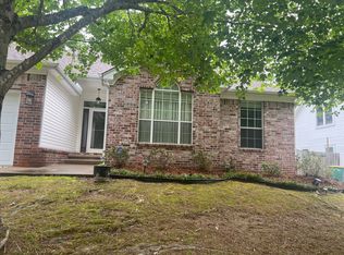 2319 Stoney Creek Dr, Little Rock, AR 72211
