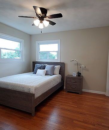 4th image of 224 32nd Ave