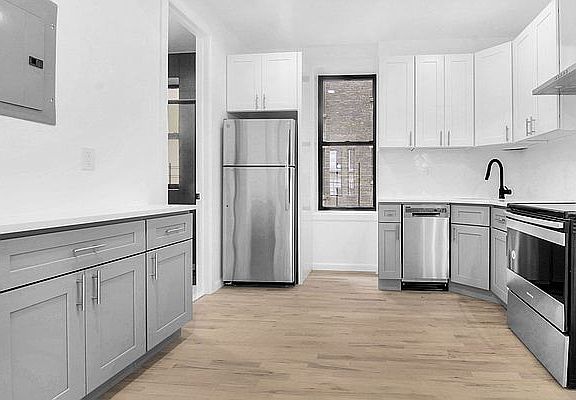 3rd image of 317 W 99th St APT 6B