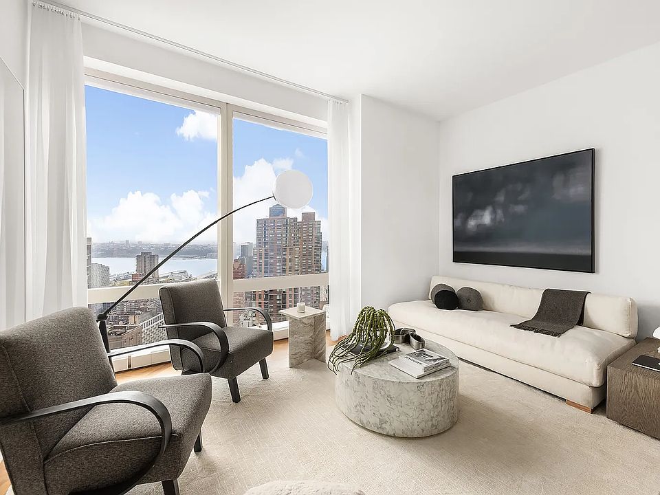 1st image of 80 Columbus Cir #57F