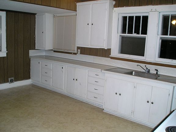 Large dine in kitchen