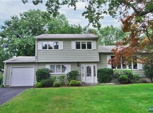 17 Brookshire Dr, Cedar Grove, NJ 07009