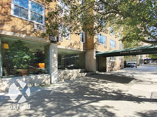 Rented by Oxford Property Group | media 8